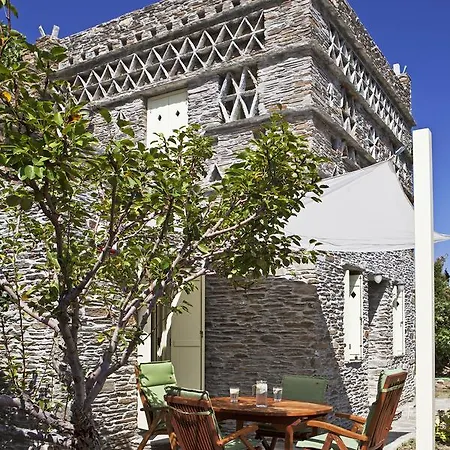 Stone-built Dovecote With Marvelous Multi-level Garden Lámira