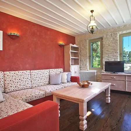 Stone-built Dovecote With Marvelous Multi-level Garden Villa Lámira